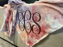 Load image into Gallery viewer, Personalized Tye Dye Effect Blanket
